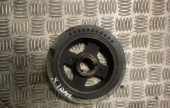 Nissan X-Trail T30 Crankshaft gear 
