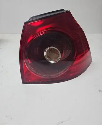 Volkswagen Golf V Rear/tail lights 1K6945096E 00169685 028490202B