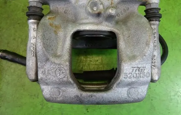 Infiniti Q30 Front brake caliper