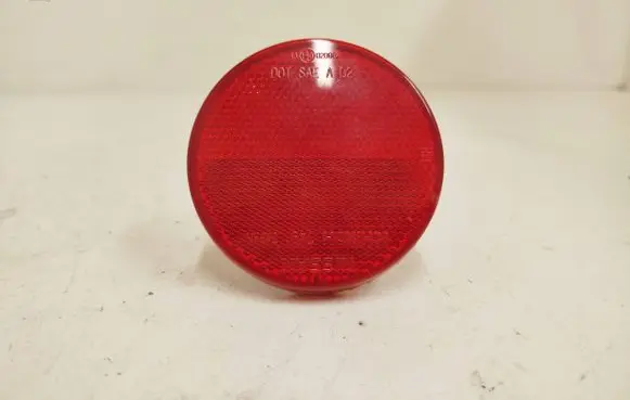Nissan X-Trail T30 Rear tail light reflector E13020982