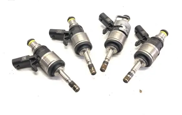 Fuel injectors set