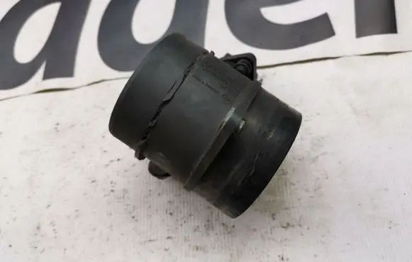 Mercedes-Benz E W211 Mass air flow meter A6460940048 6460940048