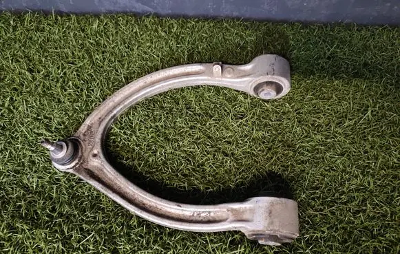 Mercedes-Benz S W221 Front upper control arm/wishbone 