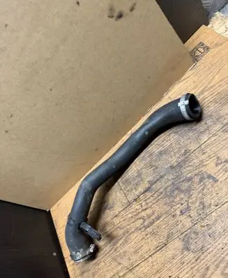 Peugeot 3008 II Air intake hose/pipe
