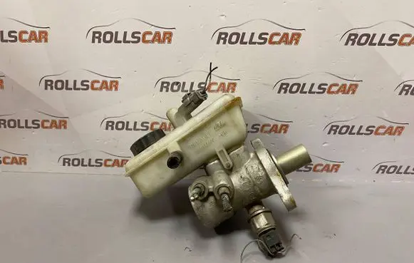 Master brake cylinder