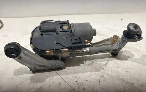 Seat Leon (1P) Wiper motor 1P0955119A 0390241949