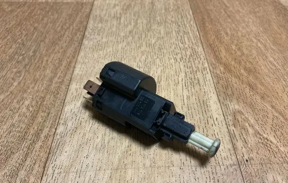 Opel Zafira A Brake pedal sensor switch 09132299 09175185