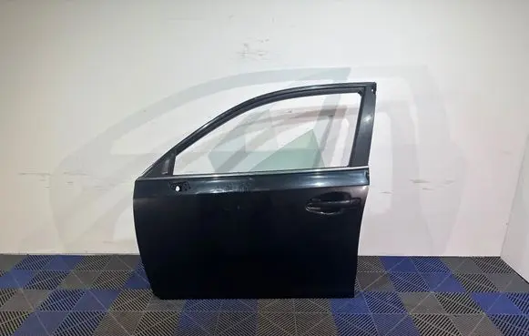 Lexus CT 200H Front door 
