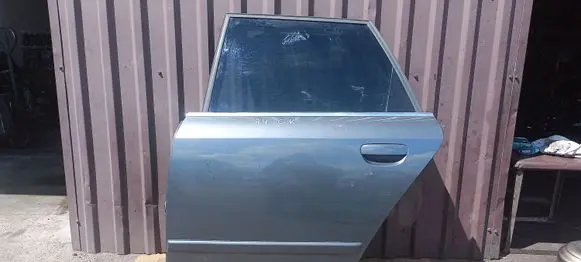Audi A4 S4 B7 8E 8H Rear door