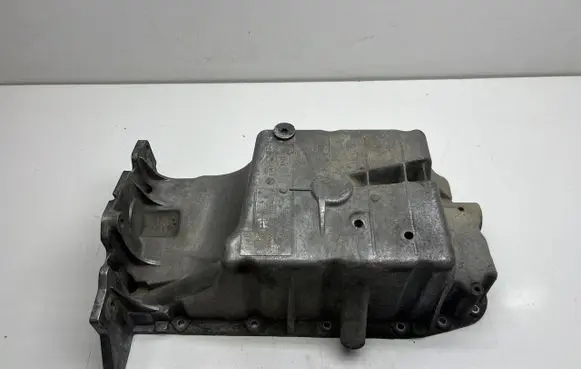 Opel Astra H Oil sump 55353306 55355595 55355007