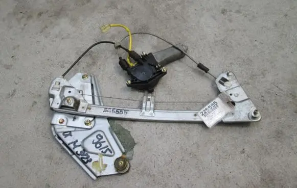 Mazda 323 F Rear door window regulator with motor