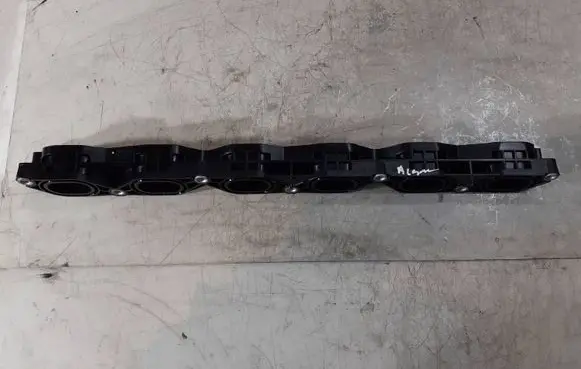 BMW 7 F01 F02 F03 F04 Intake manifold 7560995