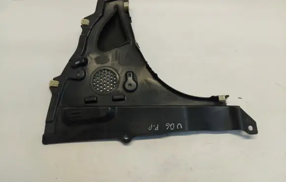BMW 2 Active Tourer U06 Fender foam support/seal 8498448