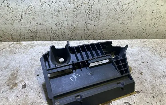 Ford Edge II Battery tray DG9310663AA A34E
