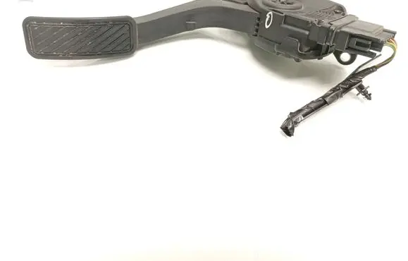 Ford Fiesta Accelerator throttle pedal 8V219F836AA 6PV00951700