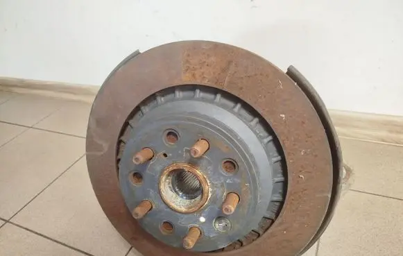 Lexus LS 460 - 600H Rear wheel hub