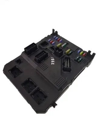 Peugeot 407 Comfort/convenience module 9655708380