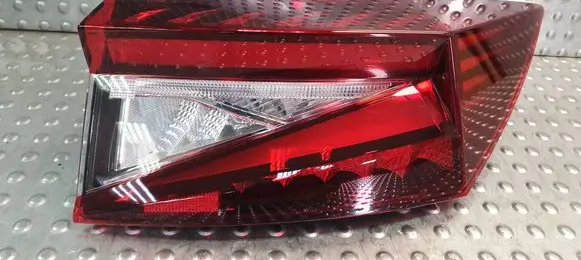 Skoda Enyaq iV Rear/tail lights S26372439 5LA945208A