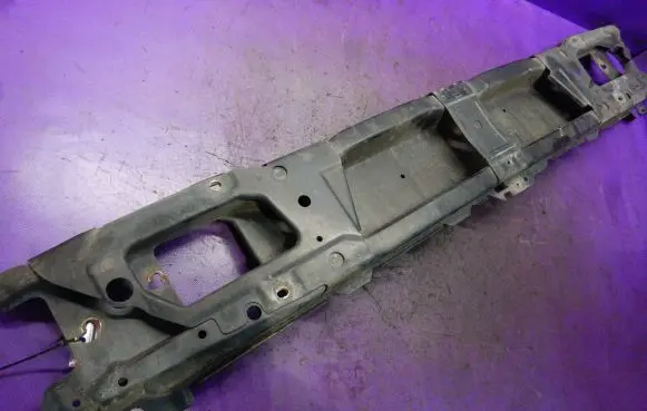 Volkswagen Vento Front bumper support beam 1H0805519
