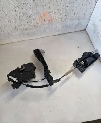Citroen C4 III e-C4 Front door lock 9832796980