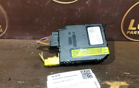 Skoda Octavia Mk2 (1Z) Steering angle sensor 1K0953549F