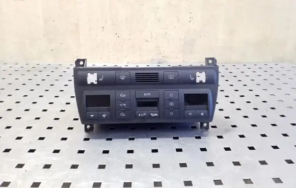 Audi A6 S6 C5 4B Climate control unit