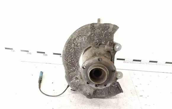 BMW 5 E60 E61 Front wheel hub spindle knuckle 6760953L