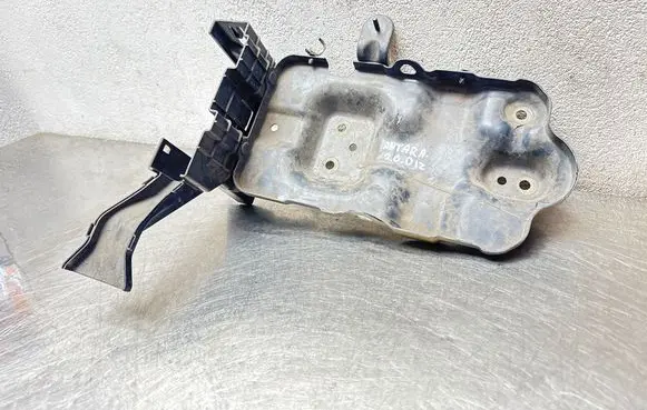 Opel Antara Battery bracket 