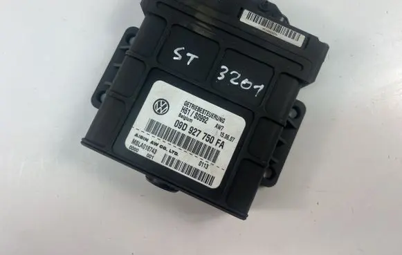Volkswagen Touareg I Gearbox control unit/module 09D927750FA