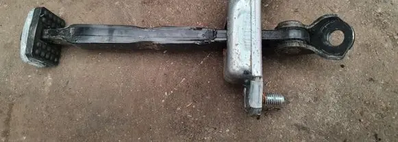KIA Optima Rear door check strap stopper