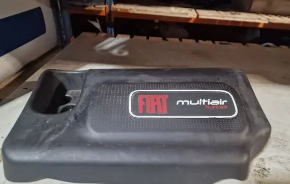 Fiat 500L Engine cover (trim) 65254261
