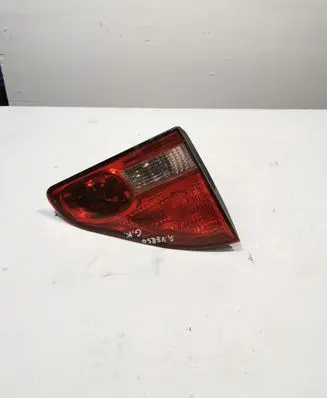 Toyota Avensis Verso Tailgate rear/tail lights