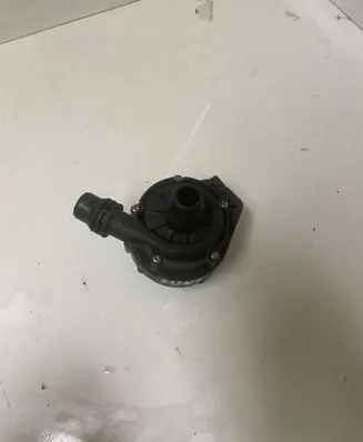 Mini Cooper Countryman F60 Water pump 0392024083