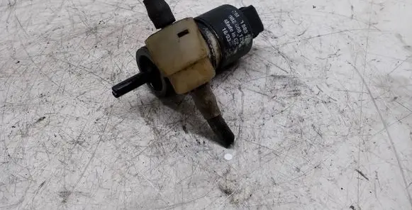 Opel Zafira A Windscreen/windshield washer pump 0585762