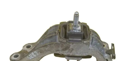 Mini One - Cooper R56 Gearbox mounting bracket 6784359 N47C20A