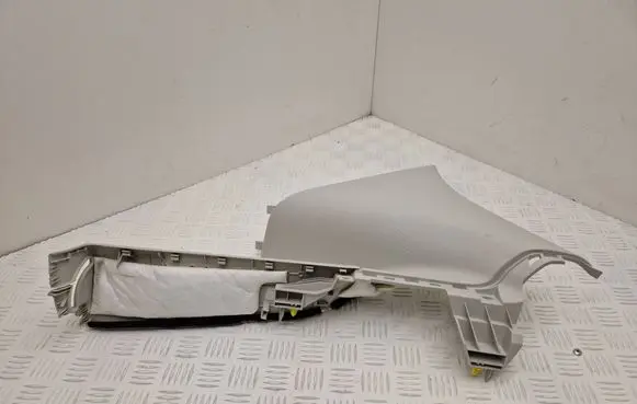 Ford Focus (D)pillar trim (top) JX7BN280C46A