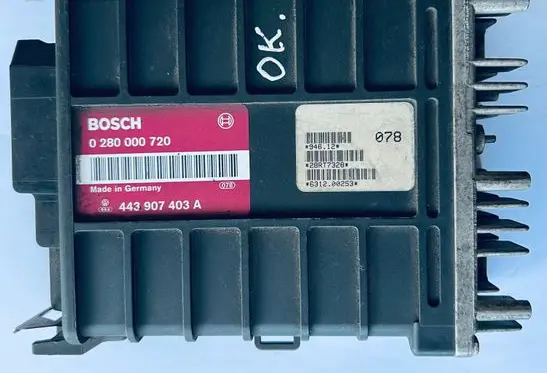 Volkswagen PASSAT B3 Engine control unit/module 0280000720 443907403A