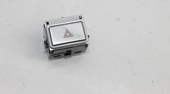 Jaguar I-Pace Hazard light switch J9D311K656AB
