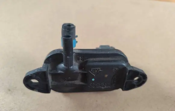Mazda 3 II Exhaust gas pressure sensor 3M5A5L200AB 30620250937