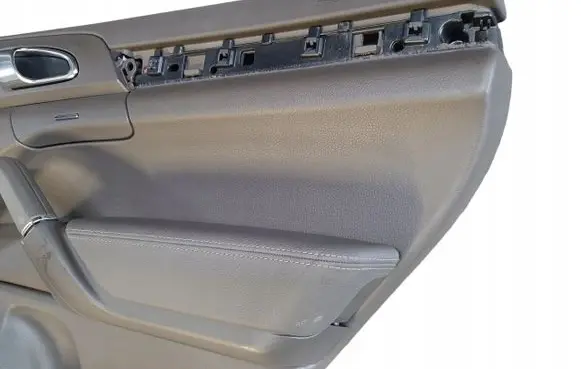 Porsche Cayenne (92A) Rear door card panel trim 7P5867012F