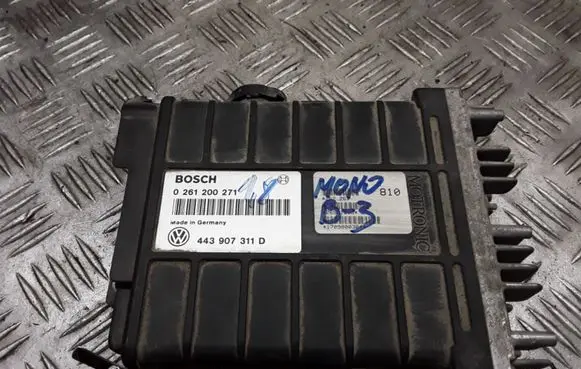 Volkswagen PASSAT B3 Engine control unit/module 0261200271 443907311D