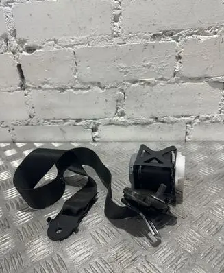 BMW X5 E70 Front seatbelt S2716104209K 10B2801P06444