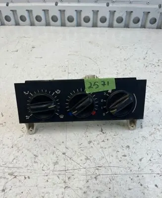 Renault Master II Climate control unit 36251169