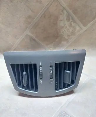 BMW 7 E65 E66 Dash center air vent grill 8385257 14121810
