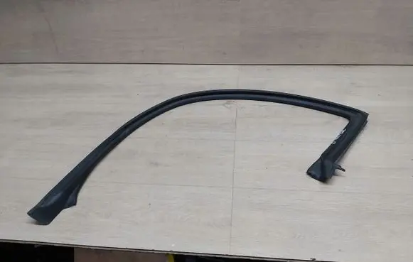 Toyota GT 86 Rubber seal sliding door (on door) GT86USZCZELKALP