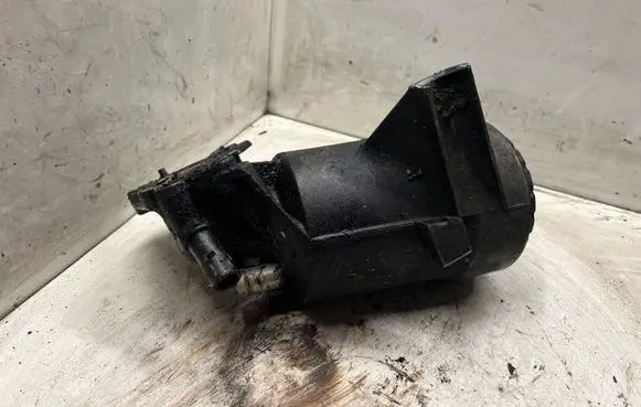 Renault Espace - Grand espace IV Oil filter mounting bracket 75496645