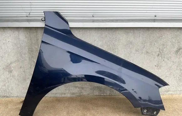 Volkswagen PASSAT B7 Fender LX5H