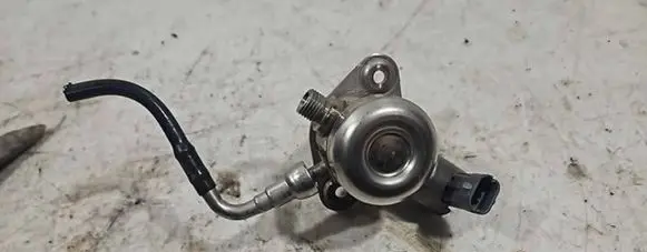 Ford Focus C-MAX Fuel injection high pressure pump CM5G9D376GA 0261520095 2004907903