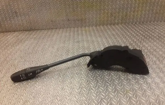 Mercedes-Benz S W220 Cruise control switch A0085452524 0085452524