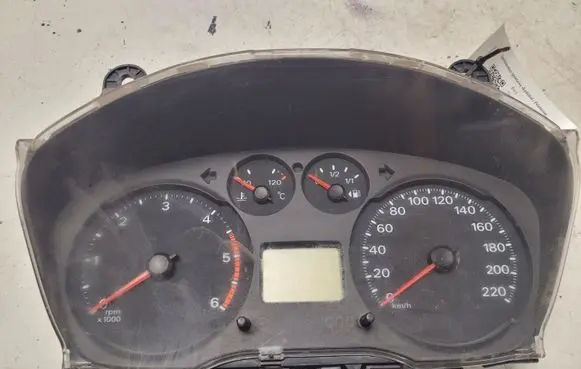 Speedometer (instrument cluster)